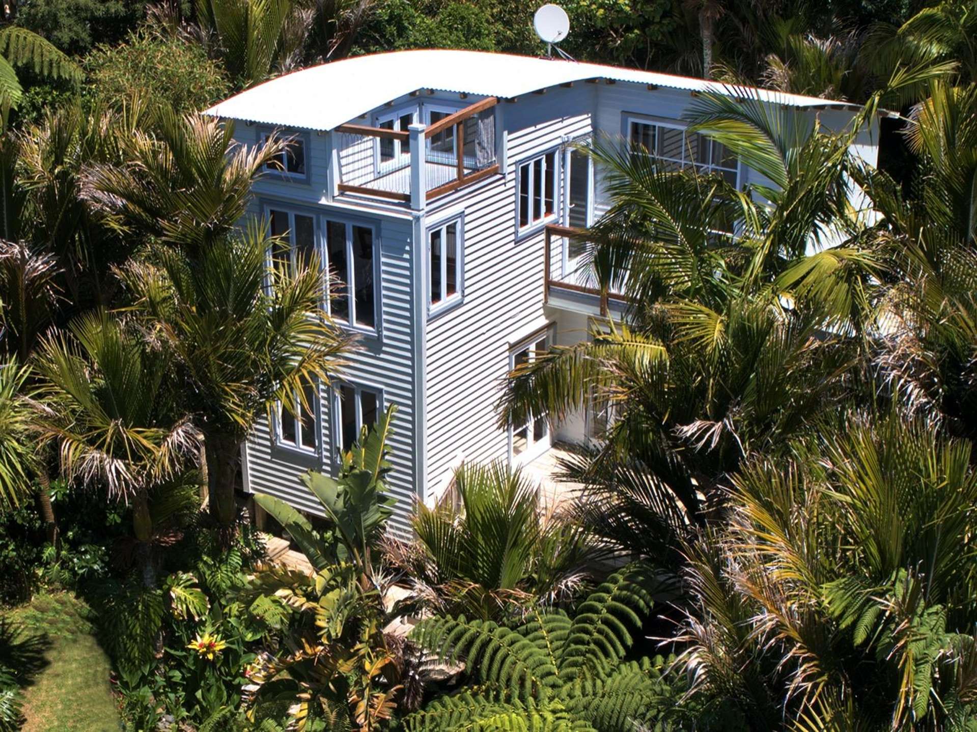 17 Rayner Road Piha_0