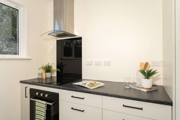 8 Brooker Grove Newlands_5