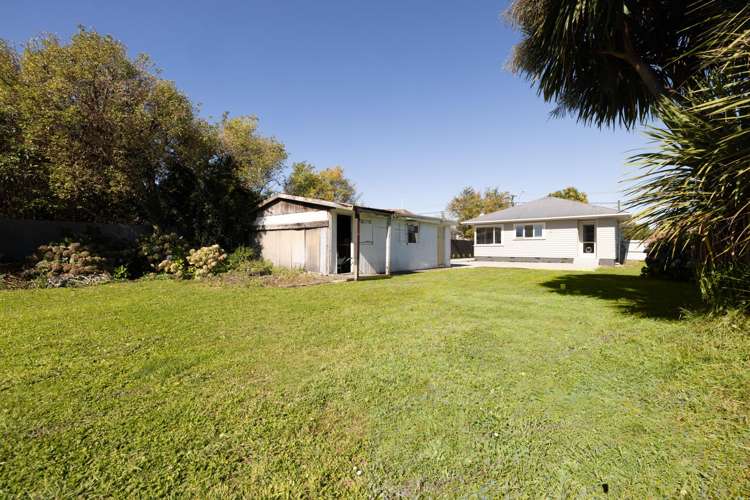 122 Springs Road Hornby_24