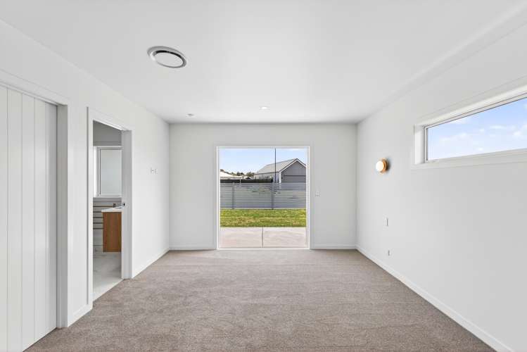 2 Mohaka Street Poraiti_26