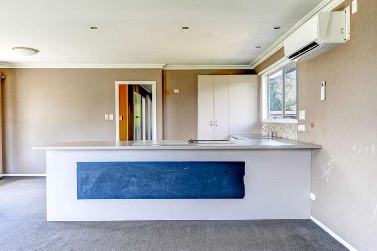 5 Leonard Place Dinsdale_5