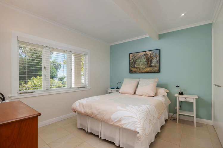 16 Sadgrove Terrace Mount Albert_21