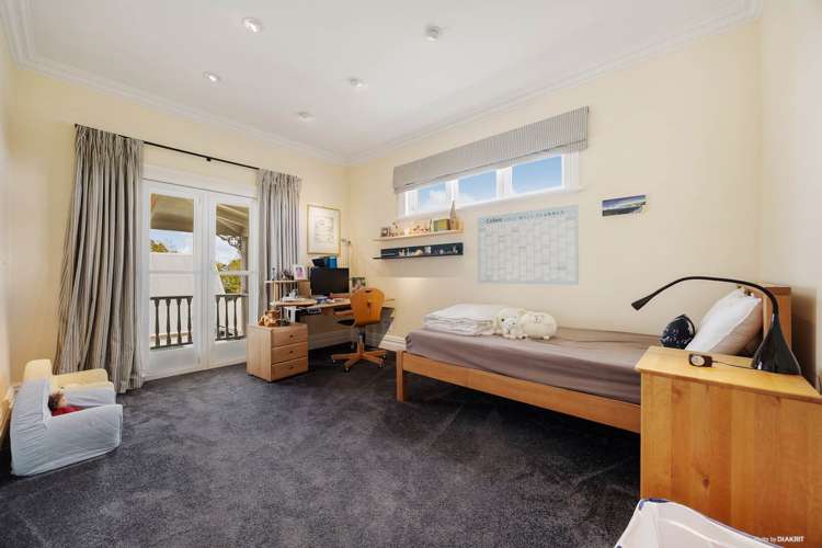 210 Clifton Road Whitford_29