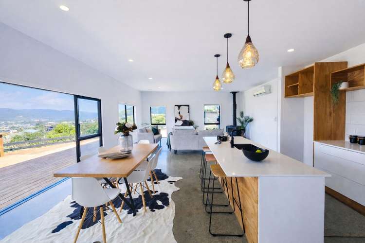 47 Percy Kinsman Crescent Riverstone Terraces_6