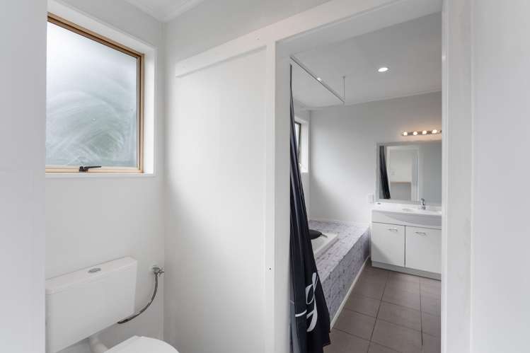 62 Toi Street Otaki Beach_11