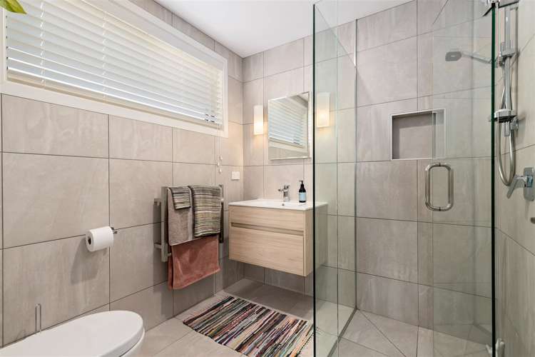 4 Leaning Rock Lane Wanaka_8