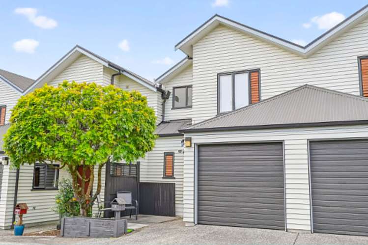 10/11 The Avenue Albany_11