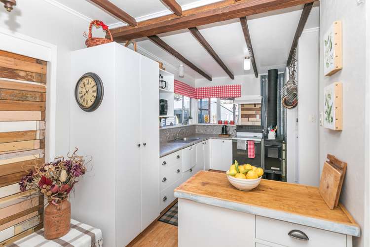 1243 Pouewe Street Kawhia_6