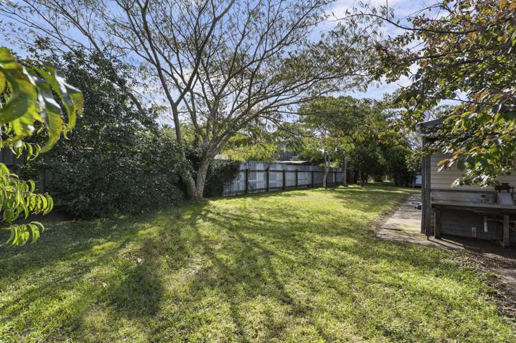 64 Howard Road Orere Point_9