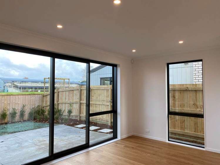 6 Manahi Lane Panmure_3