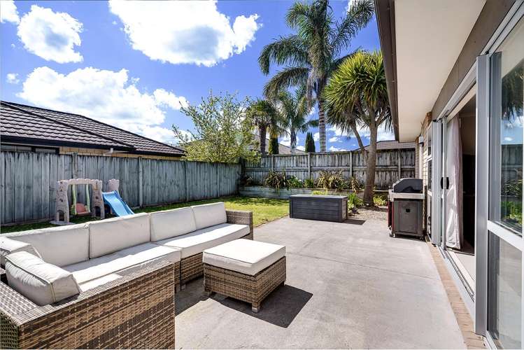 30 & 30A Sirius Crescent Rototuna North_18
