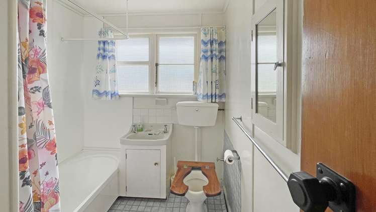 12 Hawthorne Avenue Patearoa_11