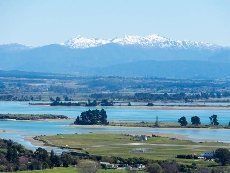 35 Calamaras Street Enner Glynn_13