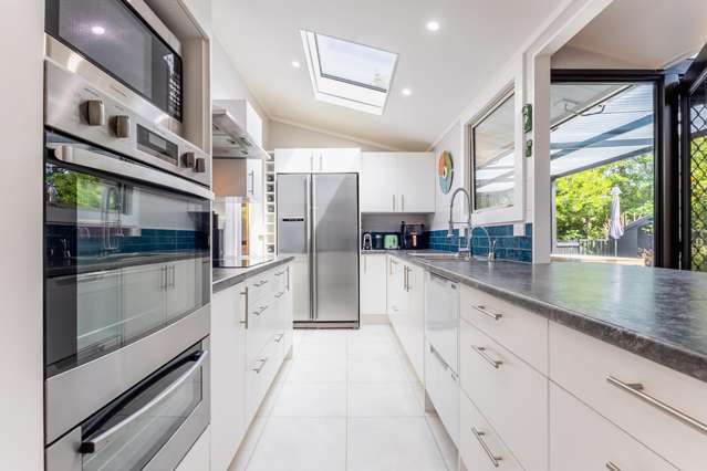 15 Tiromoana Road Raumati South_2