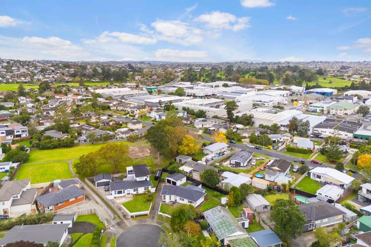 17 Nan Place Pakuranga Heights_30