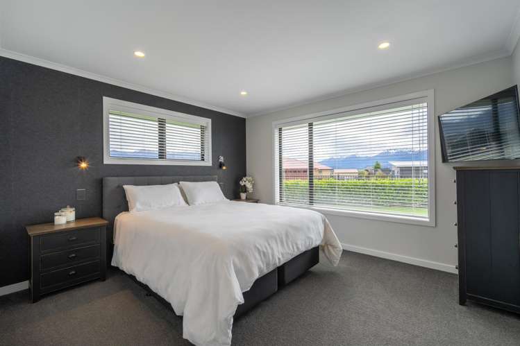 54 Burnby Drive Te Anau_13