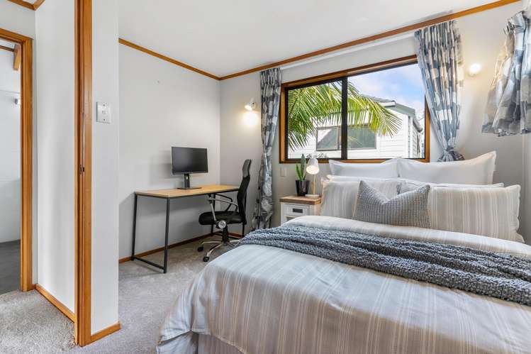 1/3 Lynngate Place Hillcrest_16