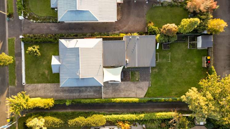 63 Naylor Street Hamilton East_19