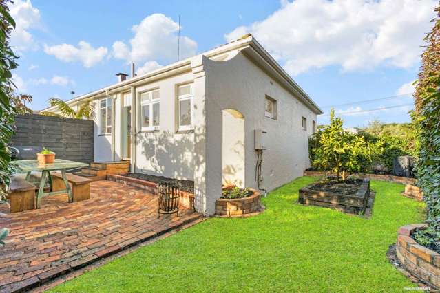 1/38a Kensington Avenue Mount Eden_1