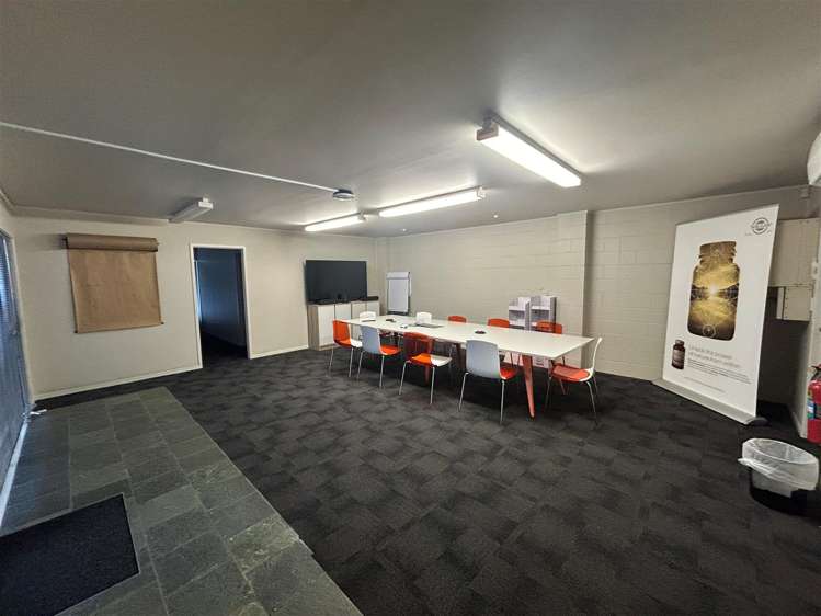 182 Station Road Penrose_6