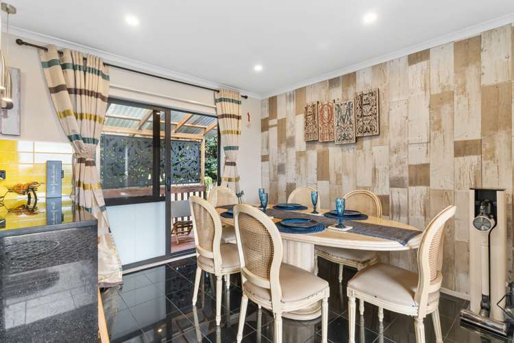 10a Gwenand Place Botany Downs_9