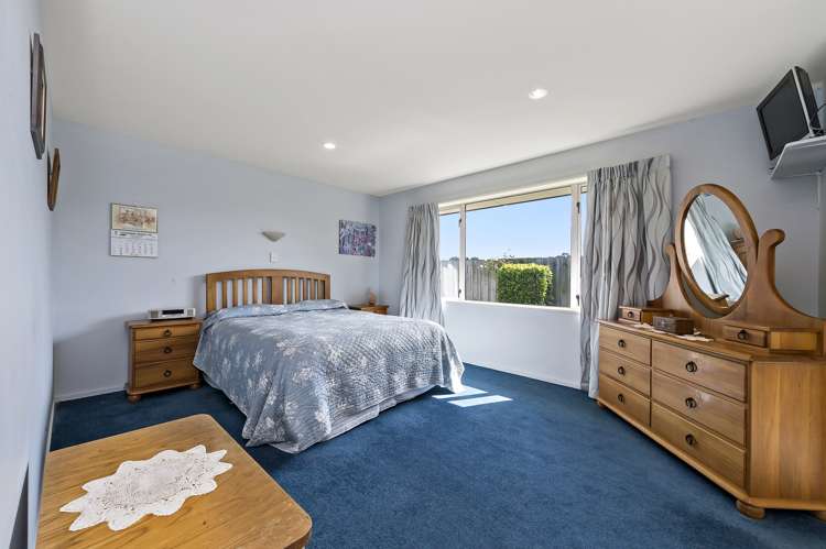 4 Devon Crescent Darfield_9