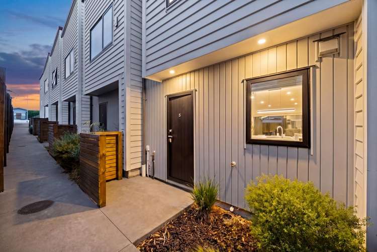 5/9 Flanshaw Road Te Atatu South_22