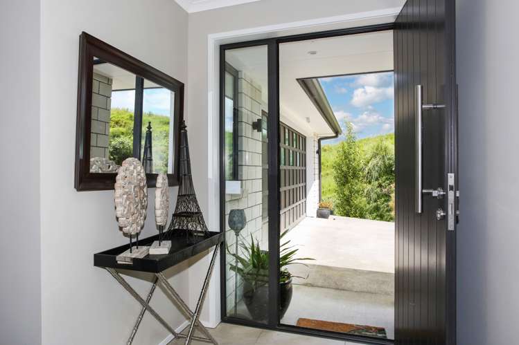 2d Country Club Lane Waiuku_11