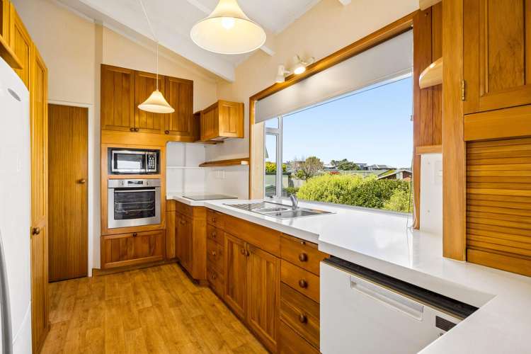 36 Waller Avenue Bucklands Beach_11
