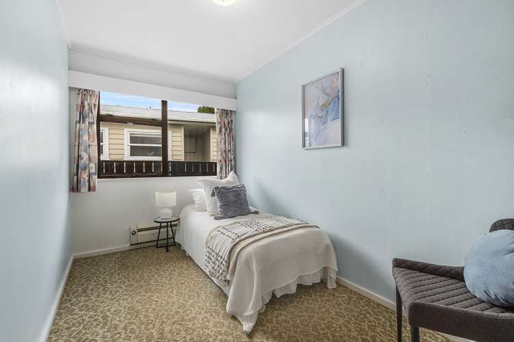 11 Saint Edmund Crescent Tawa_16