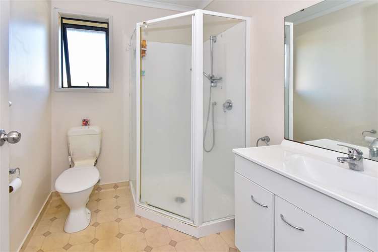 43 Cyclamen Road Mangere_8