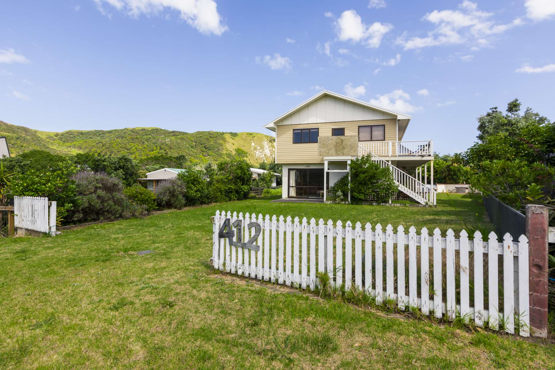 412 Ormond Drive Mahia_0