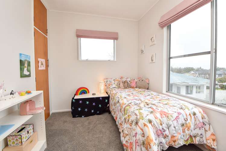 2 Fairbrother Street Carterton_11