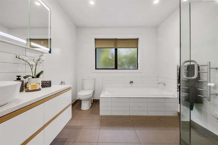 1 Sunningvale Lane Ilam_13