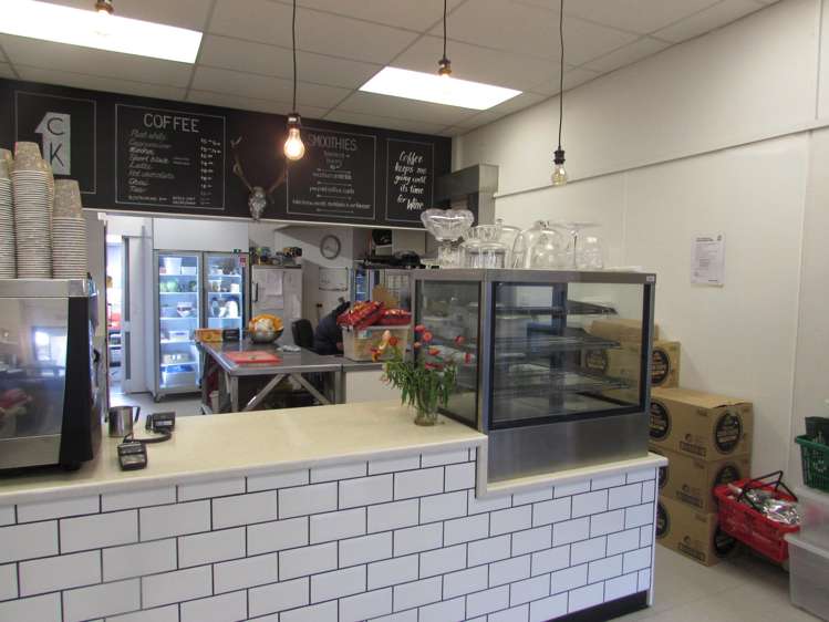 5-7 Main Street Gore_7