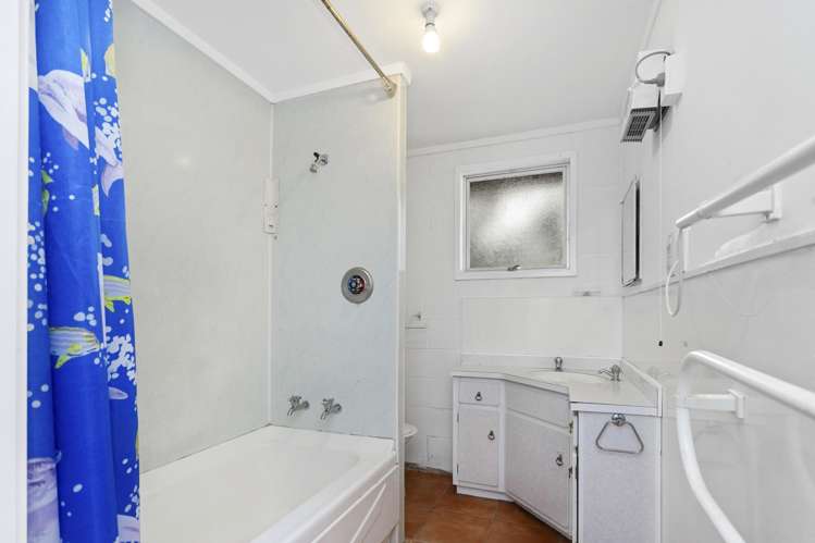 52A Pleasant Road Glen Eden_16