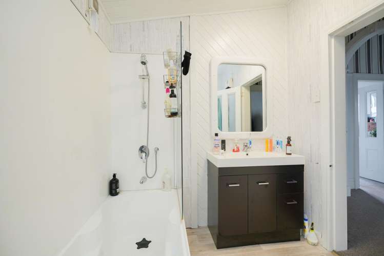 83 Robertson Street 10549_8