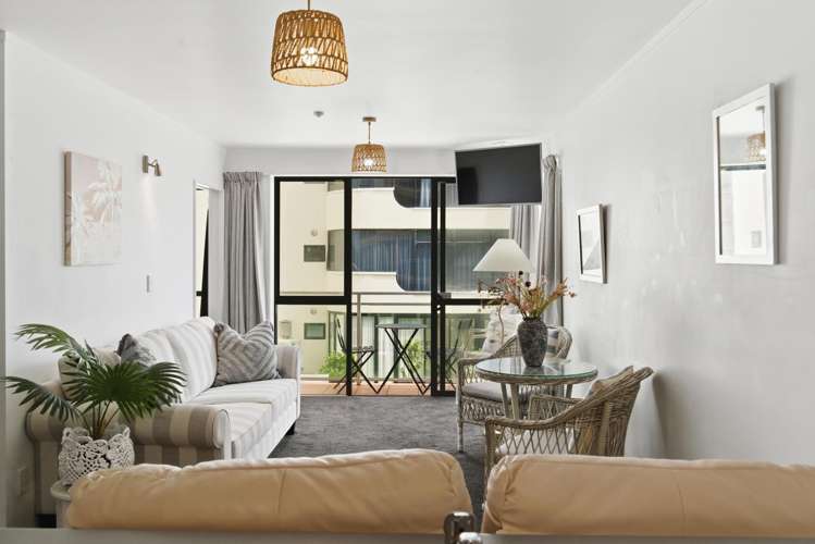 204/23 Maunganui Road Mount Maunganui_4