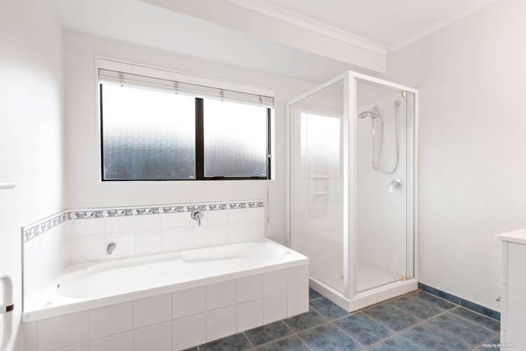 5 Four Oaks Place Pukekohe_13