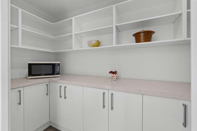8 Redhaven Rise Netherby_4