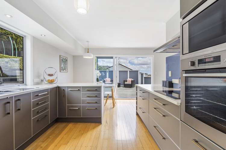 6 Stott Avenue Birkdale_5