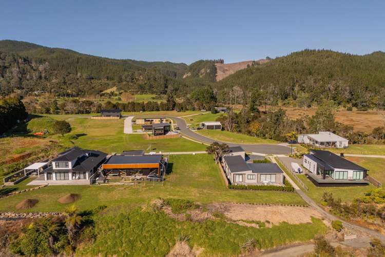 32 North Ridge Drive Pauanui_11