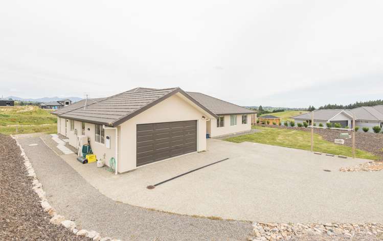 12 Mount Arthur View Redwood Valley_19