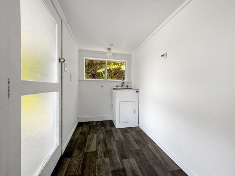 1/8 Rewi Street Torbay_10