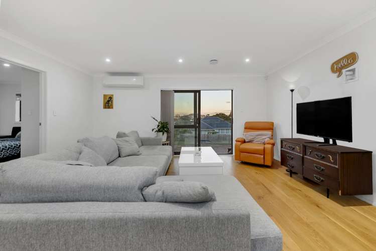 2/2 Marion Avenue Mount Roskill_5