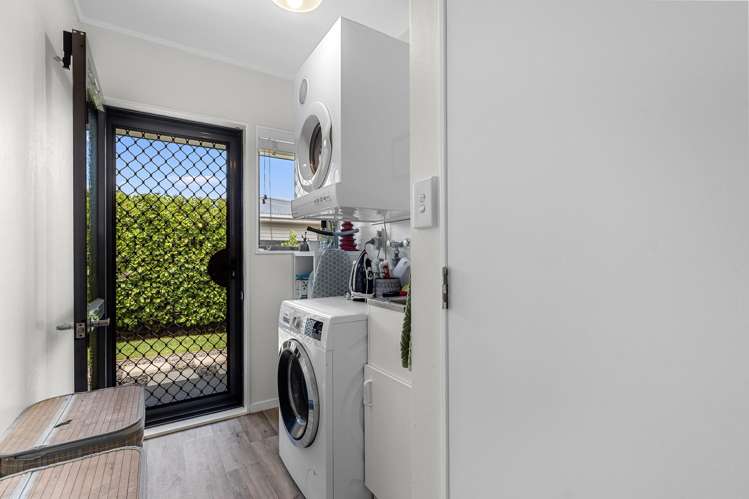 46 Seaview Road Otumoetai_13