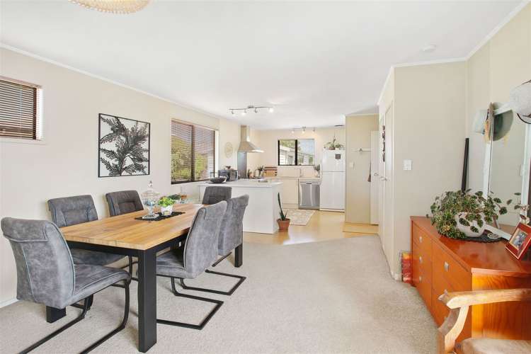 48 Wharf Road Clarks Beach_9