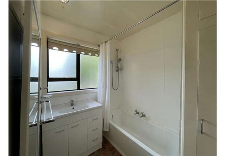 93 Hargood Street Woolston_5