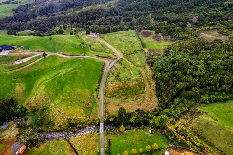 795 Dover Road Okato_8