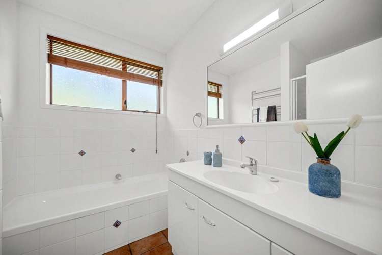 40 Stredwick Drive Torbay_11